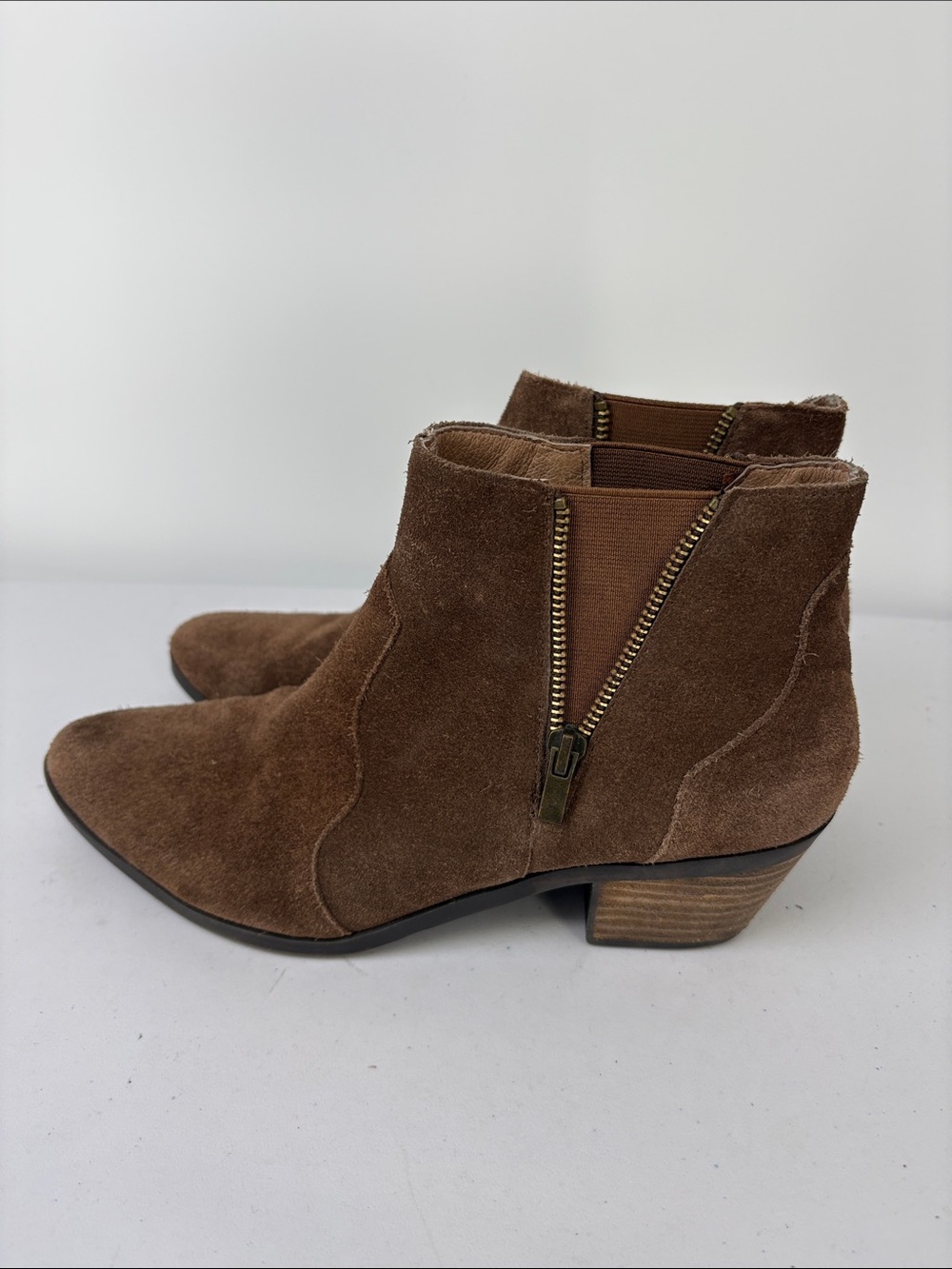 🕊️ Adam Tucker Me Too Brown Suede Ankle Booties with Side Zip country